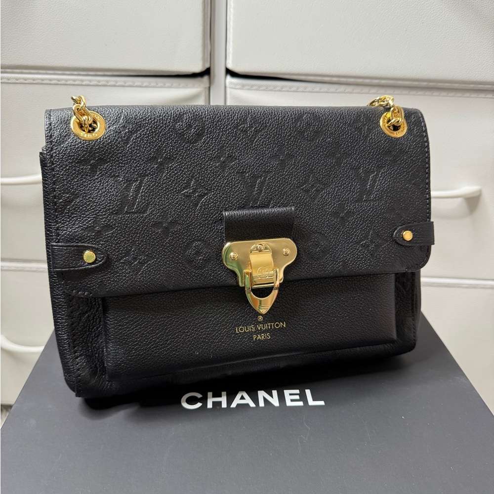 Louis Vuitton Black Leather Women's Bag